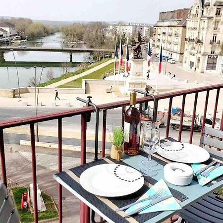 T1 Cocooning A L'Hotel De Ville Charleville-Mézières Εξωτερικό φωτογραφία